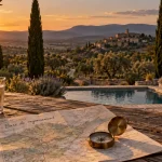 Luberon tourisme location : piscine près de villages, plan du Luberon, base de rayonnement