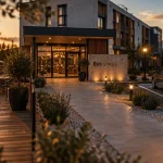 Hôtel ibis styles pertuis portes du luberon avec piscine extérieure et parking gratuit